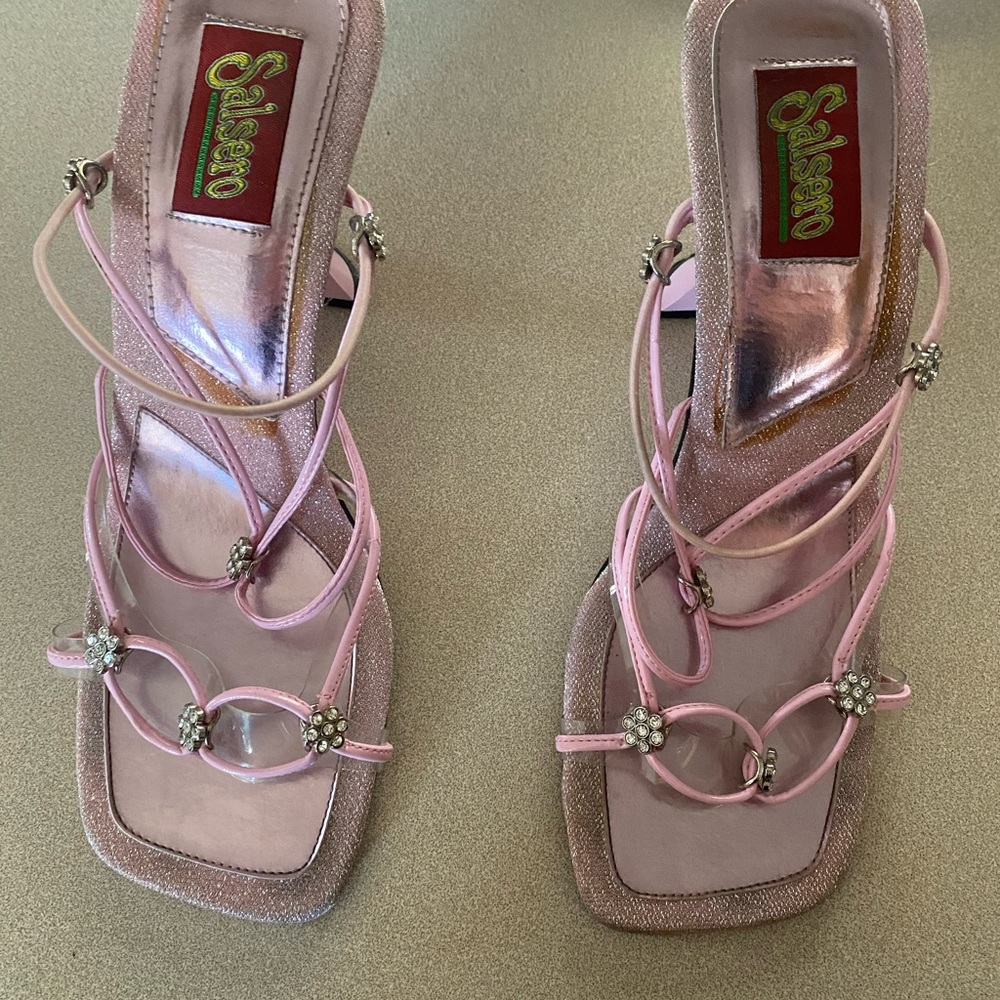 Worn a few times